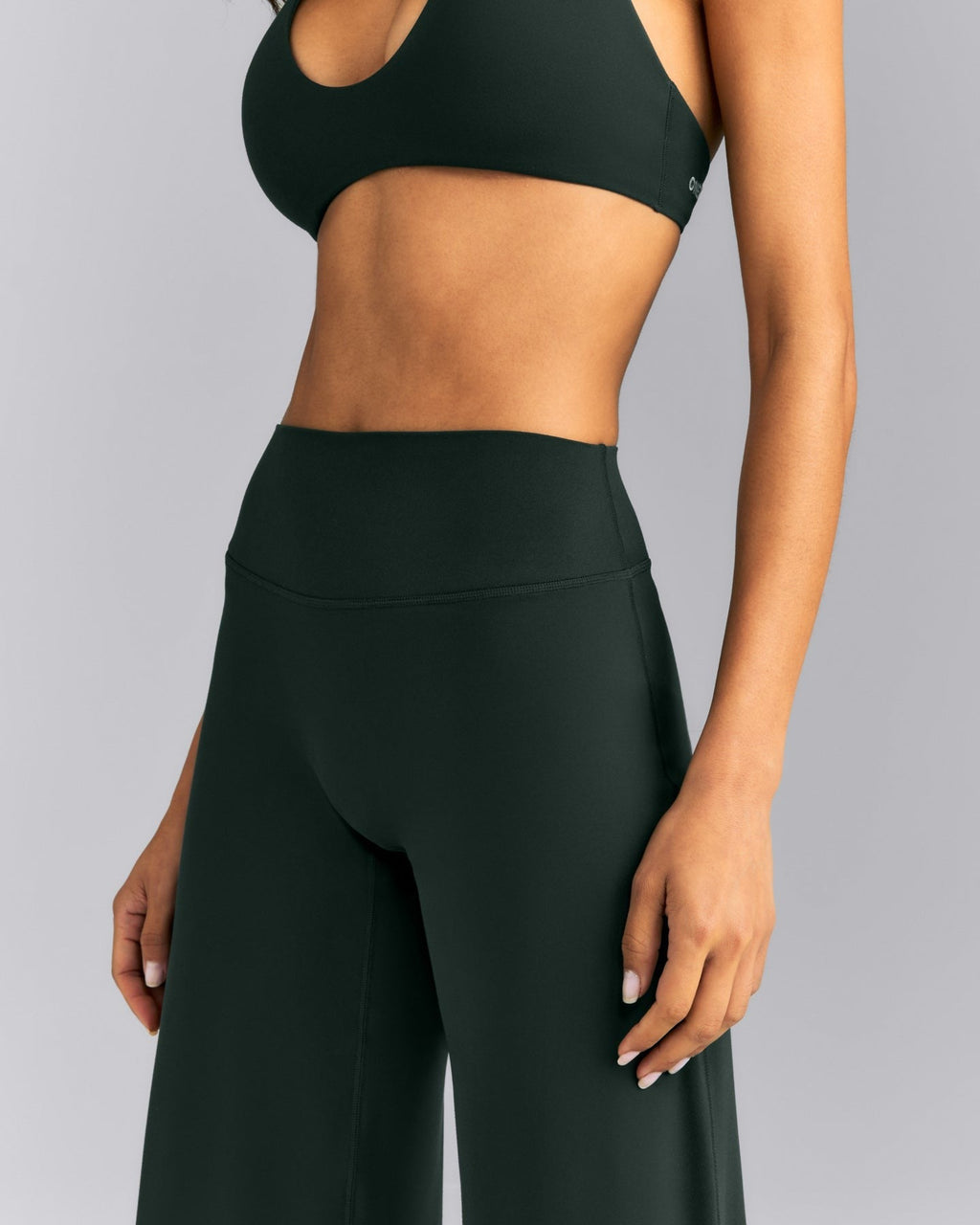 SoftMotionTM Straight Leg Pants | Emerald Noir