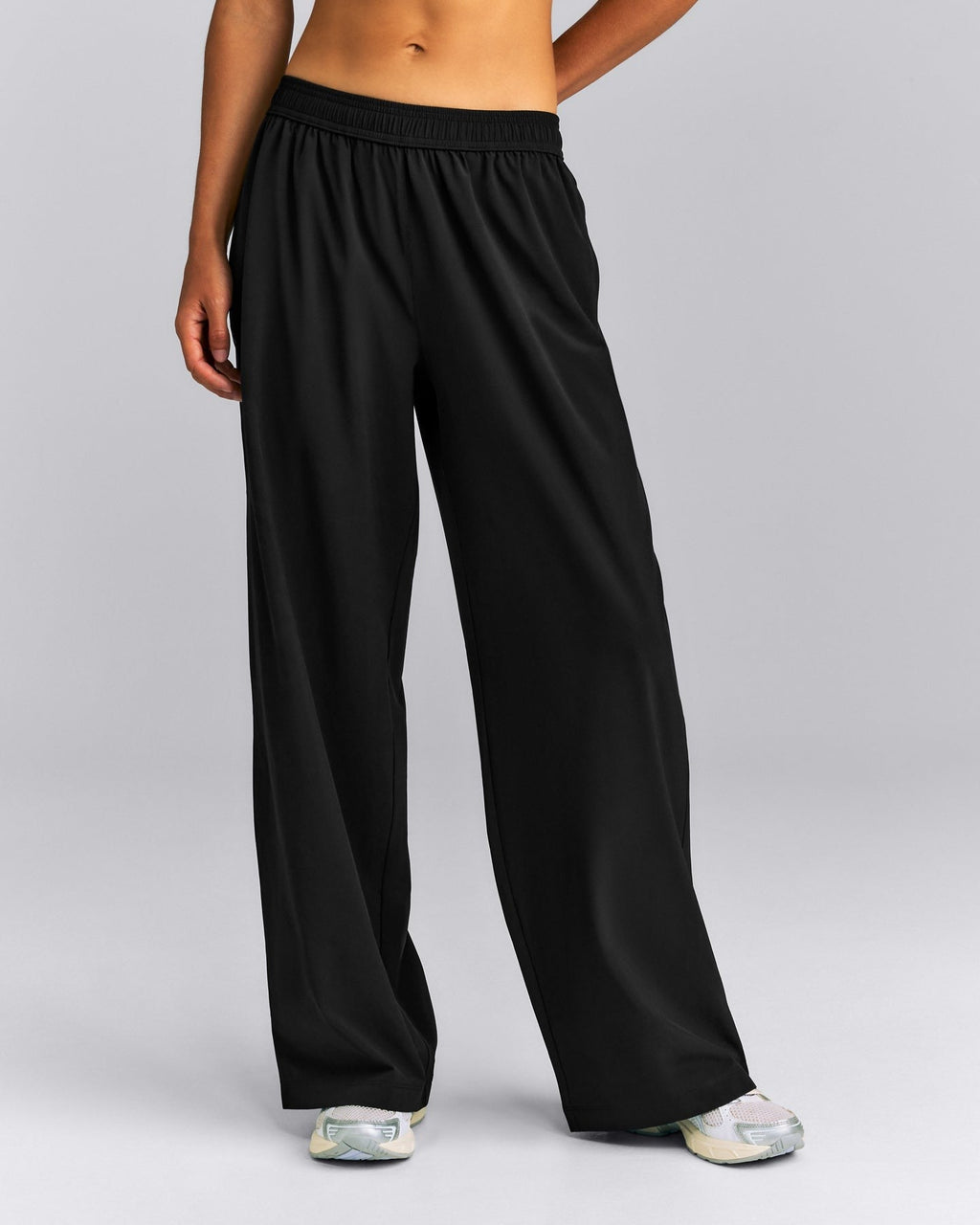 AirMoveTM Straight Leg Drawcord Pants | Black