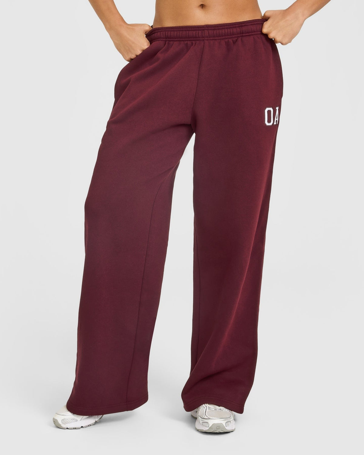 Foundations Oversized Oner Girlfriend Straight Leg Sweatpants | Rosewood