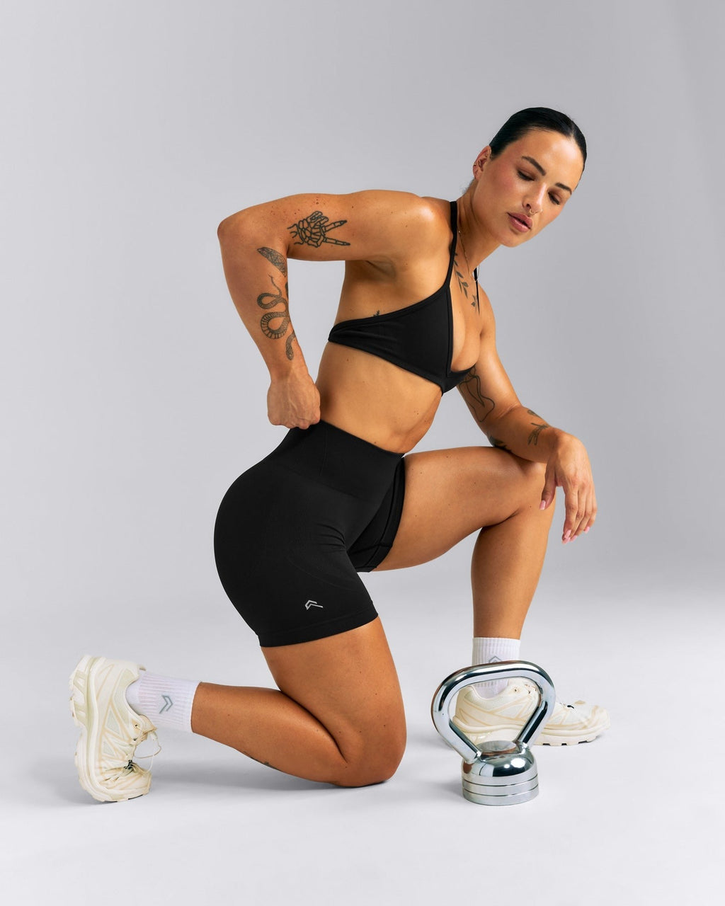 EnhanceLiftTM Seamless High Rise Shorts | Black