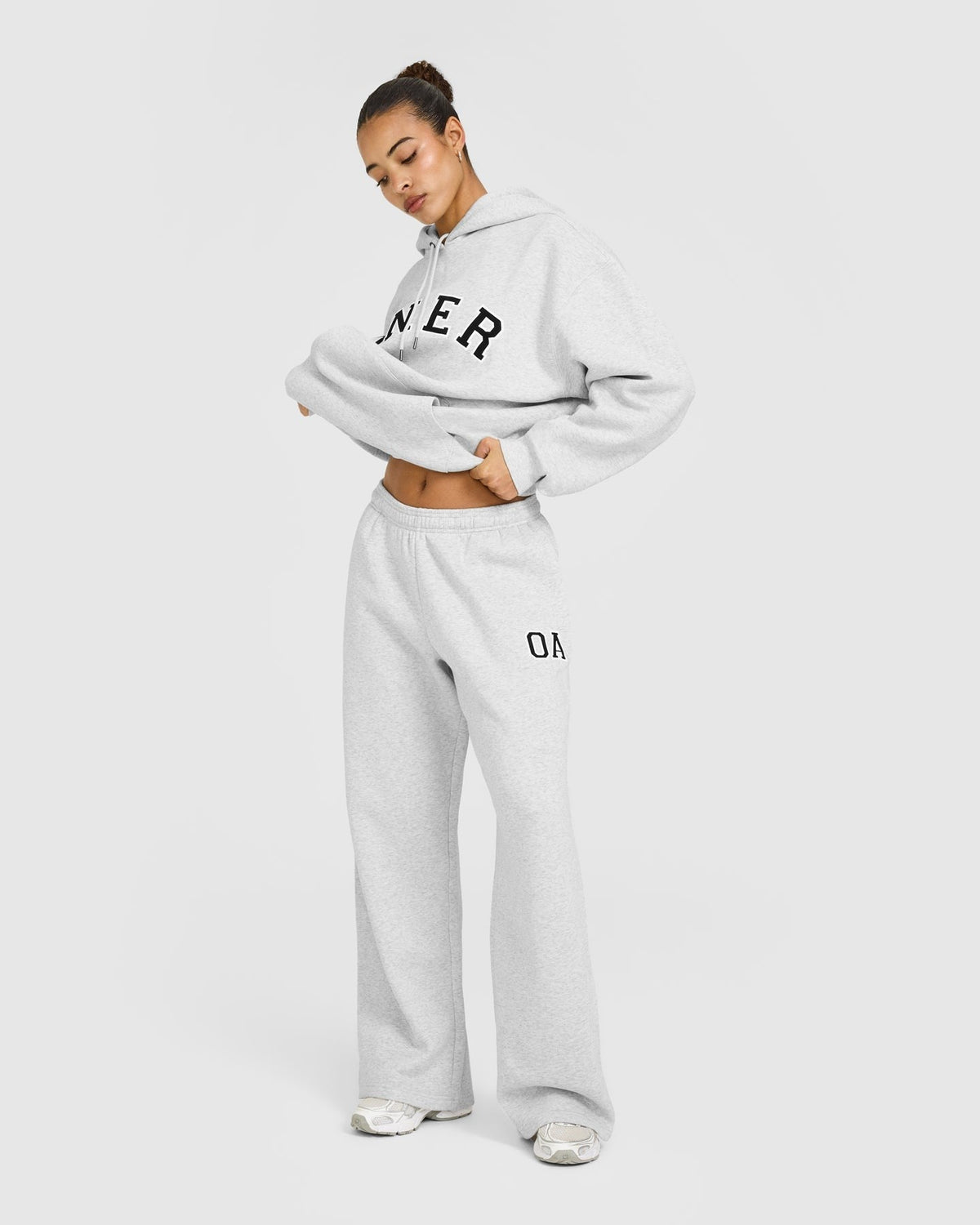 Foundations Oversized Oner Girlfriend Straight Leg Sweatpants | Light Gray Marl