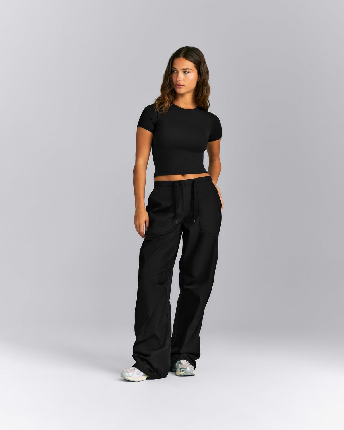 Fitted Cotton Short Sleeve Crew Neck Tee | Black