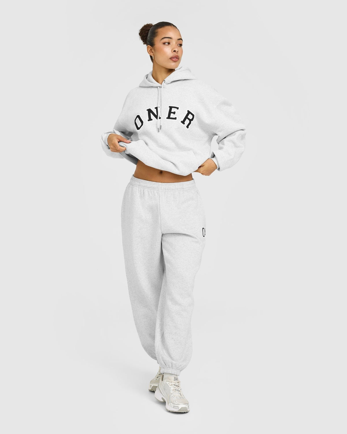 Foundations Oversized Oner Girlfriend Sweatpants | Light Gray Marl