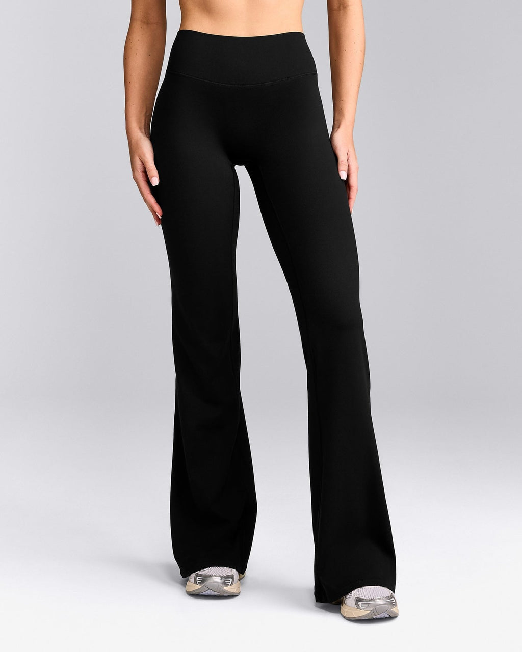 SoftMotionTM Flared Pants | Black