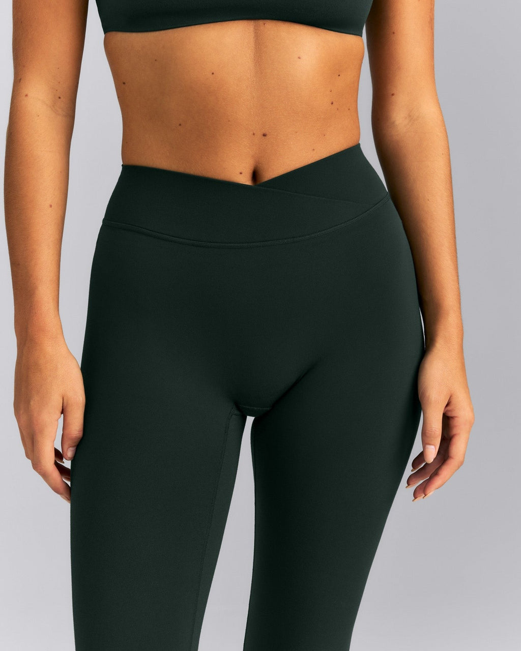 SoftMotionTM Wrap Leggings | Emerald Noir