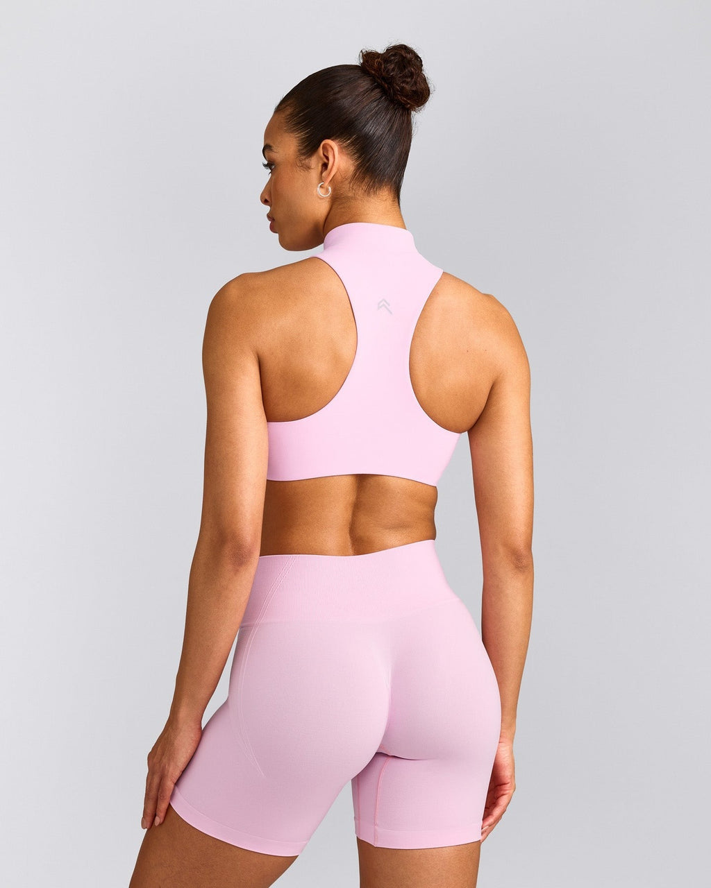 EasyLiftTM Zip High Neck Sports Bra | Chalk Pink