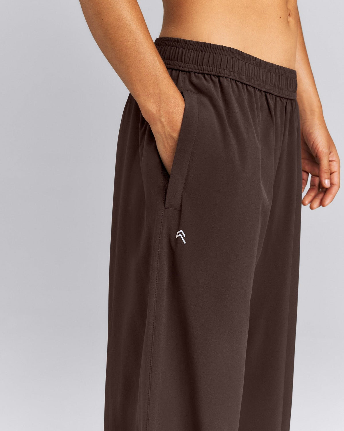 AirMoveTM Straight Leg Drawcord Pants | 70% Cocoa
