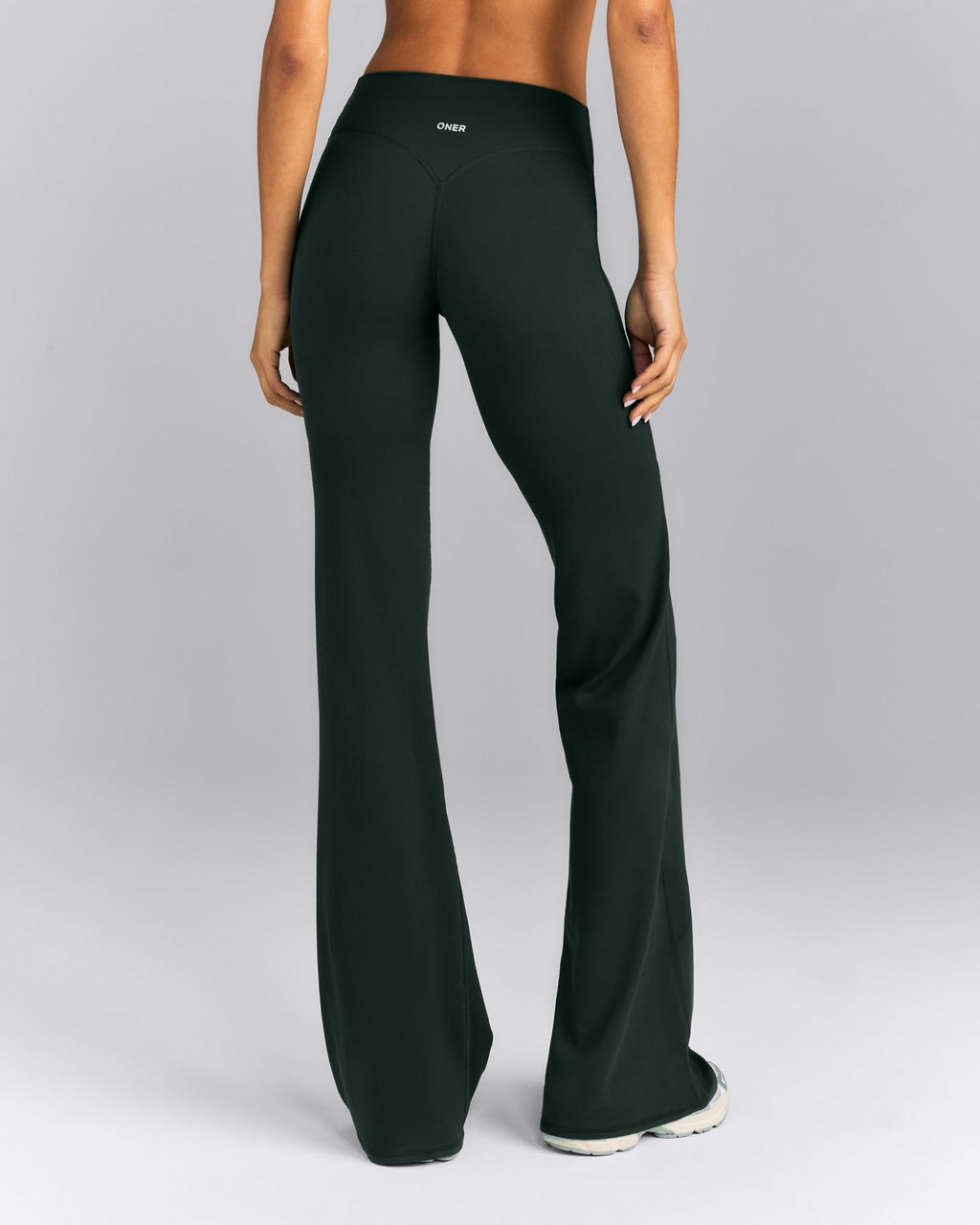 SoftMotionTM Flared Pants | Emerald Noir