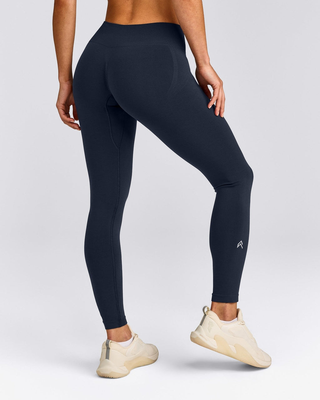 EffortlessLiftTM Seamless Mid Rise Leggings | True Blue