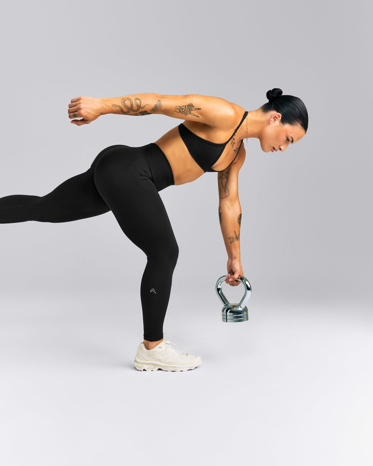 EnhanceLiftTM Seamless High Rise Leggings | Black