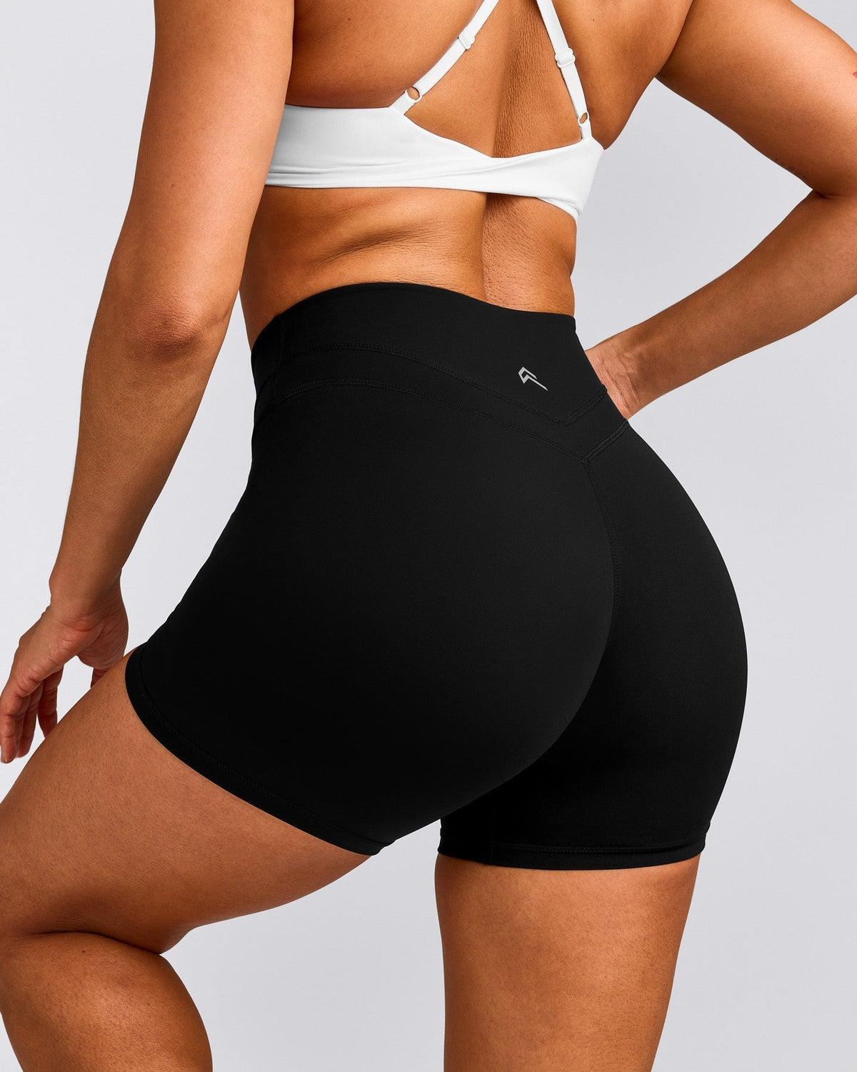 UnifiedMoveTM High Waisted Shorts 6" | Black