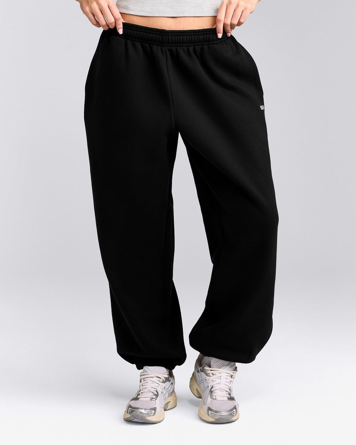 Foundations Cosy Oversized Sweatpants | Black