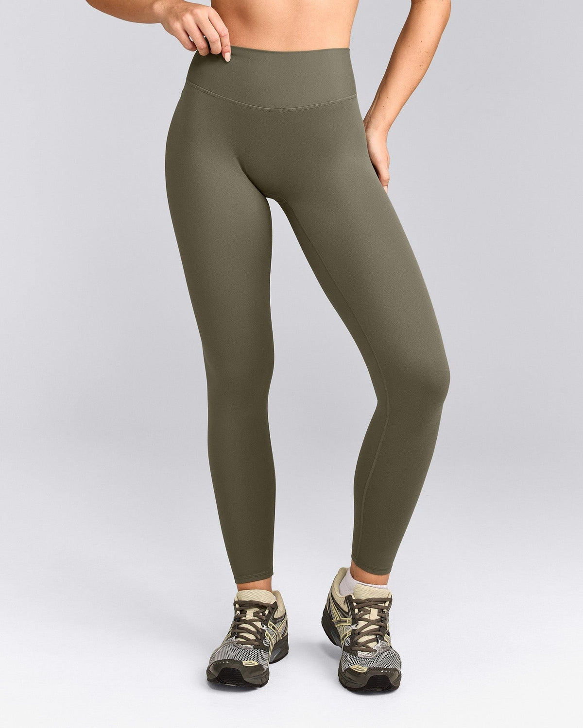 SoftMotionTM High Waisted Leggings | Alpine Green