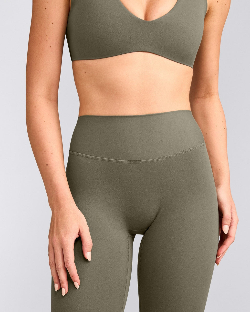 SoftMotionTM High Waisted Leggings | Alpine Green