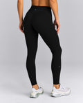 UnifiedMoveTM V Front Mid Rise Leggings | Black