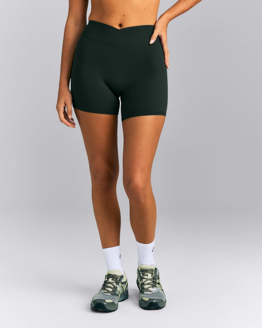 SoftMotionTM Wrap Shorts 6" | Emerald Noir