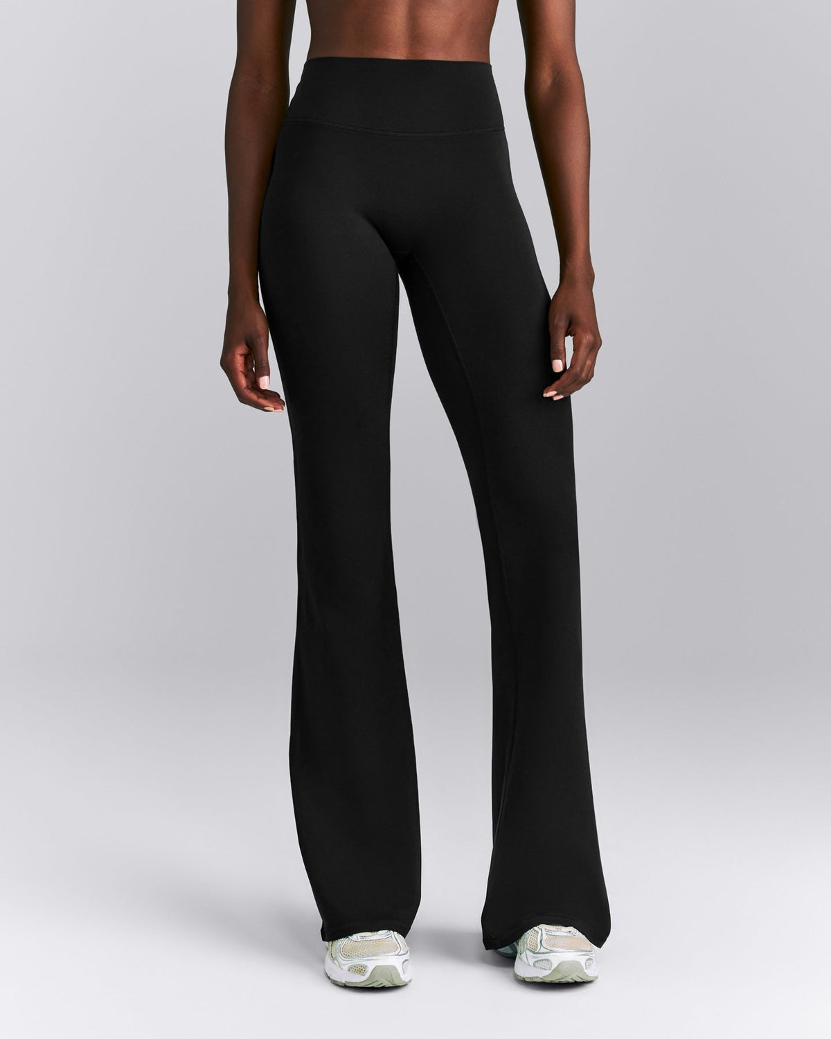 SoftMotionTM Flared Pants | Black