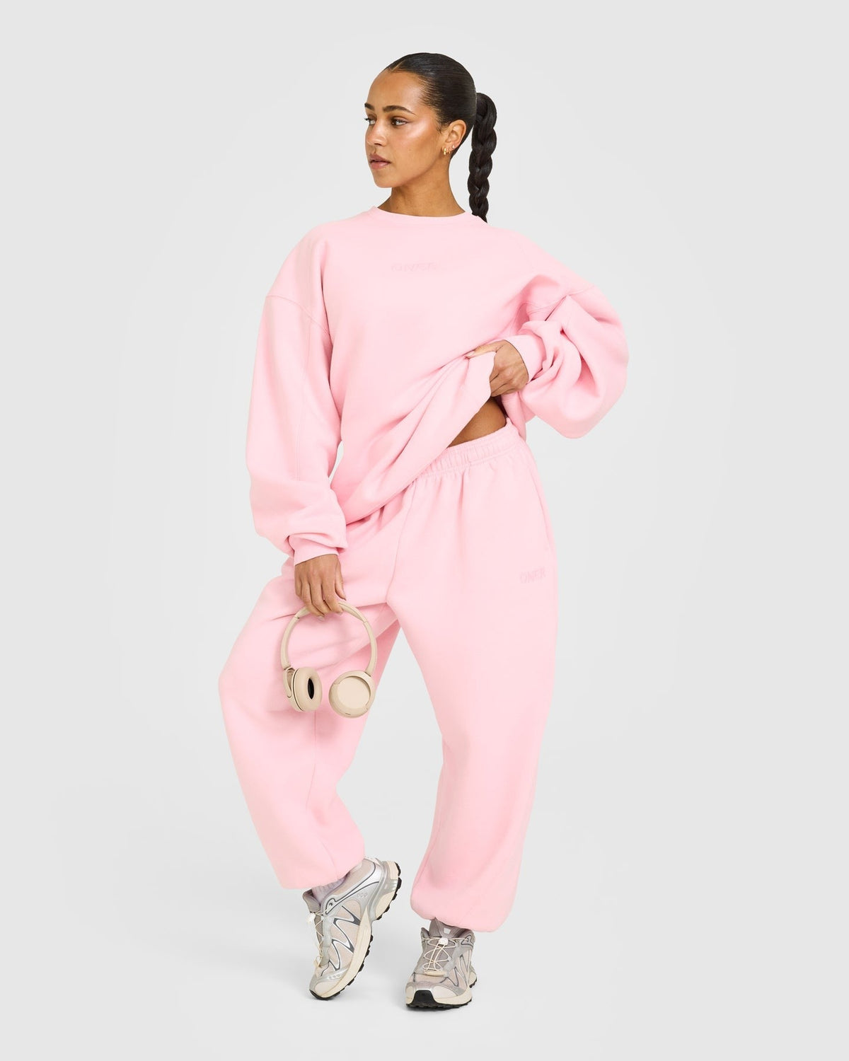 Foundations Oversized Cuffed Sweatpants | Petal Pink