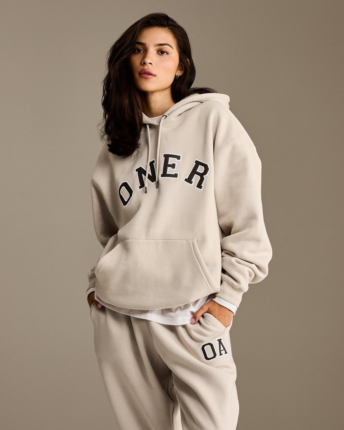 Foundations Oversized Oner Girlfriend Straight Leg Sweatpants | Sand
