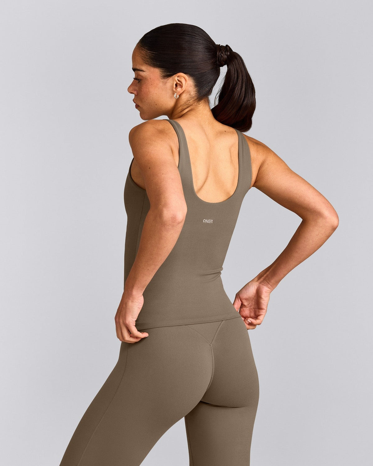 SoftMotionTM Scoop Neck Tank Top | Moss Brown