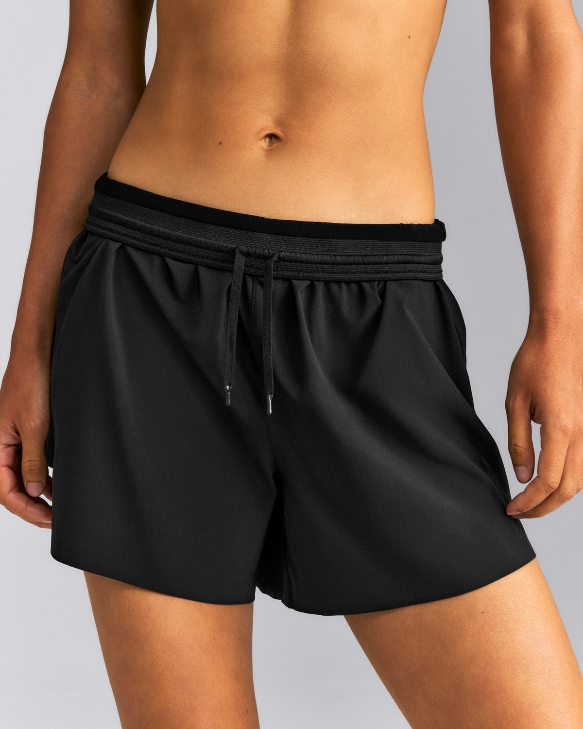 AirMoveTM Lined Pocket Shorts 4" | Black