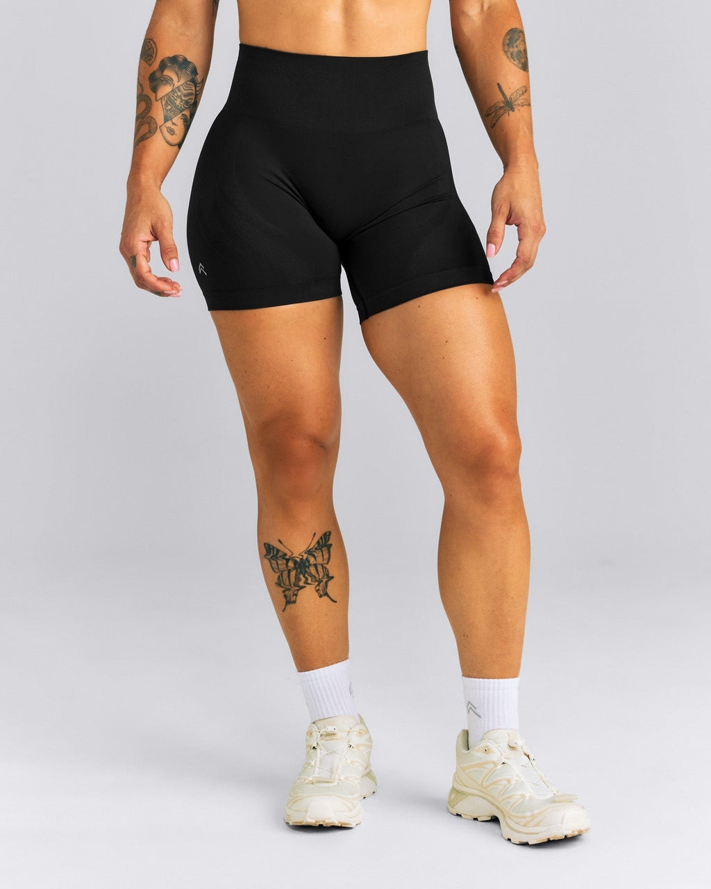EnhanceLiftTM Seamless High Rise Shorts | Black