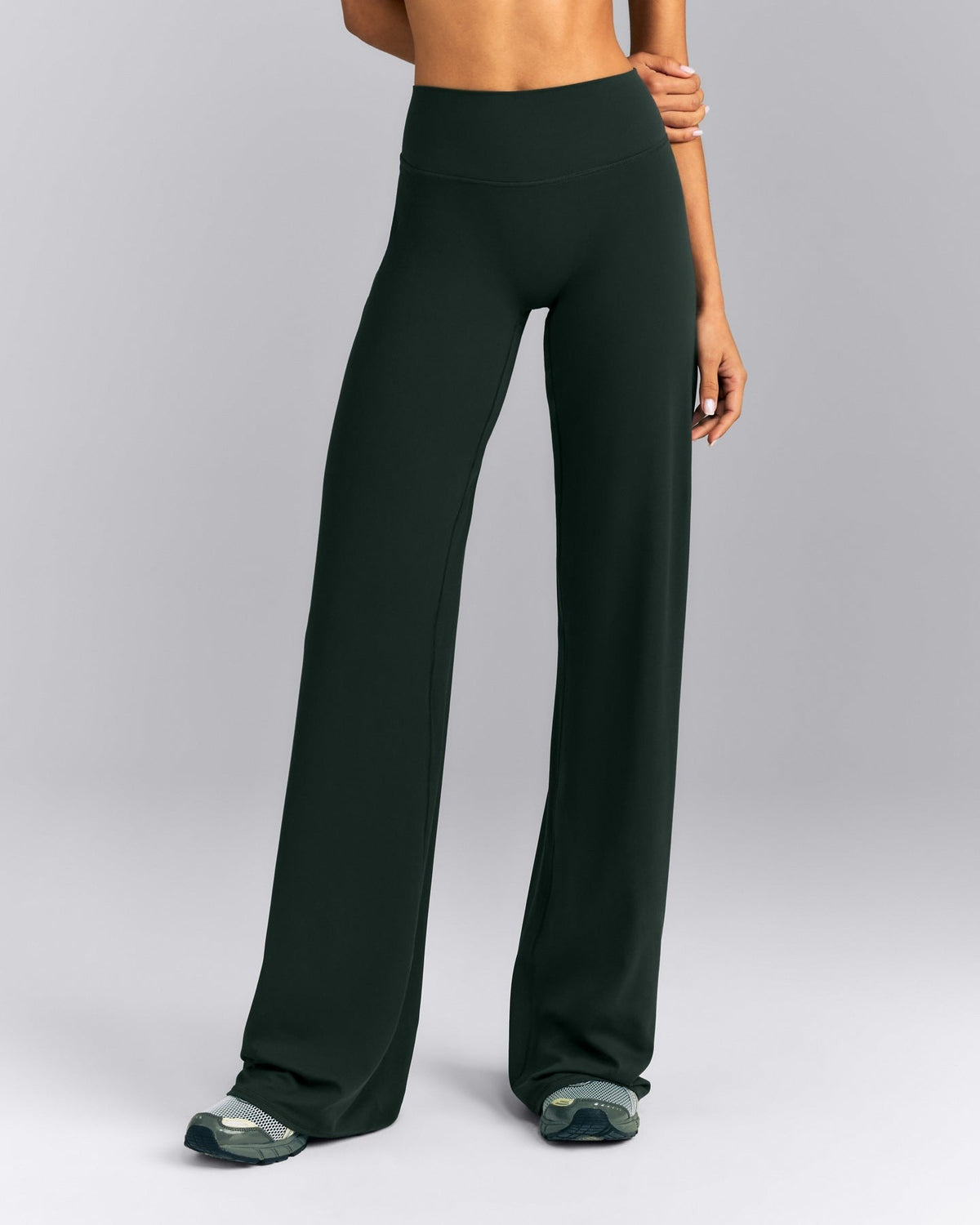 SoftMotionTM Straight Leg Pants | Emerald Noir