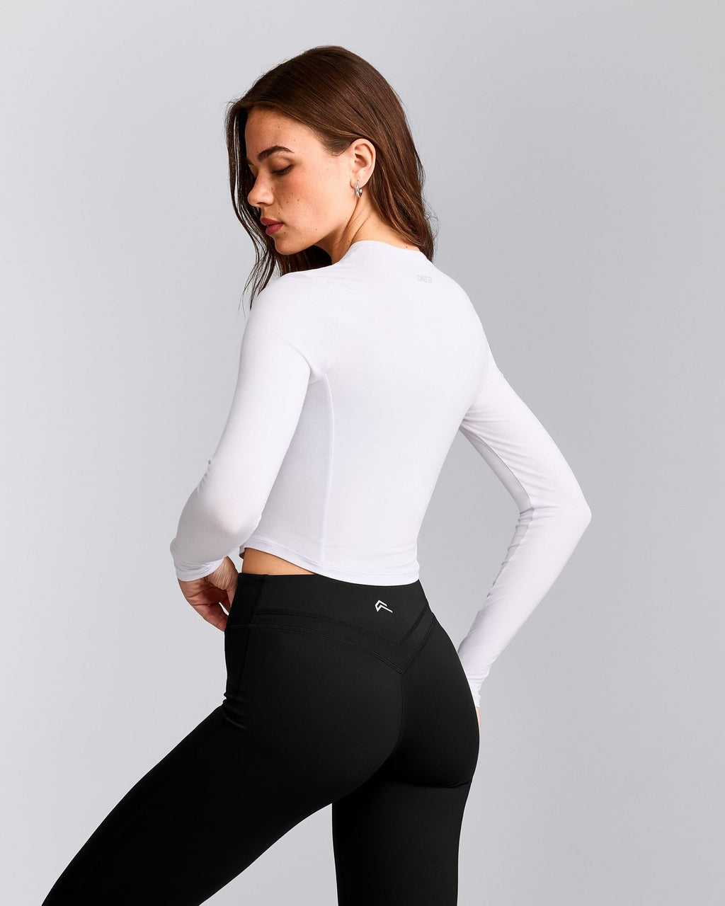 MellowTM Motion Crew Neck Long Sleeve Mid Top | White