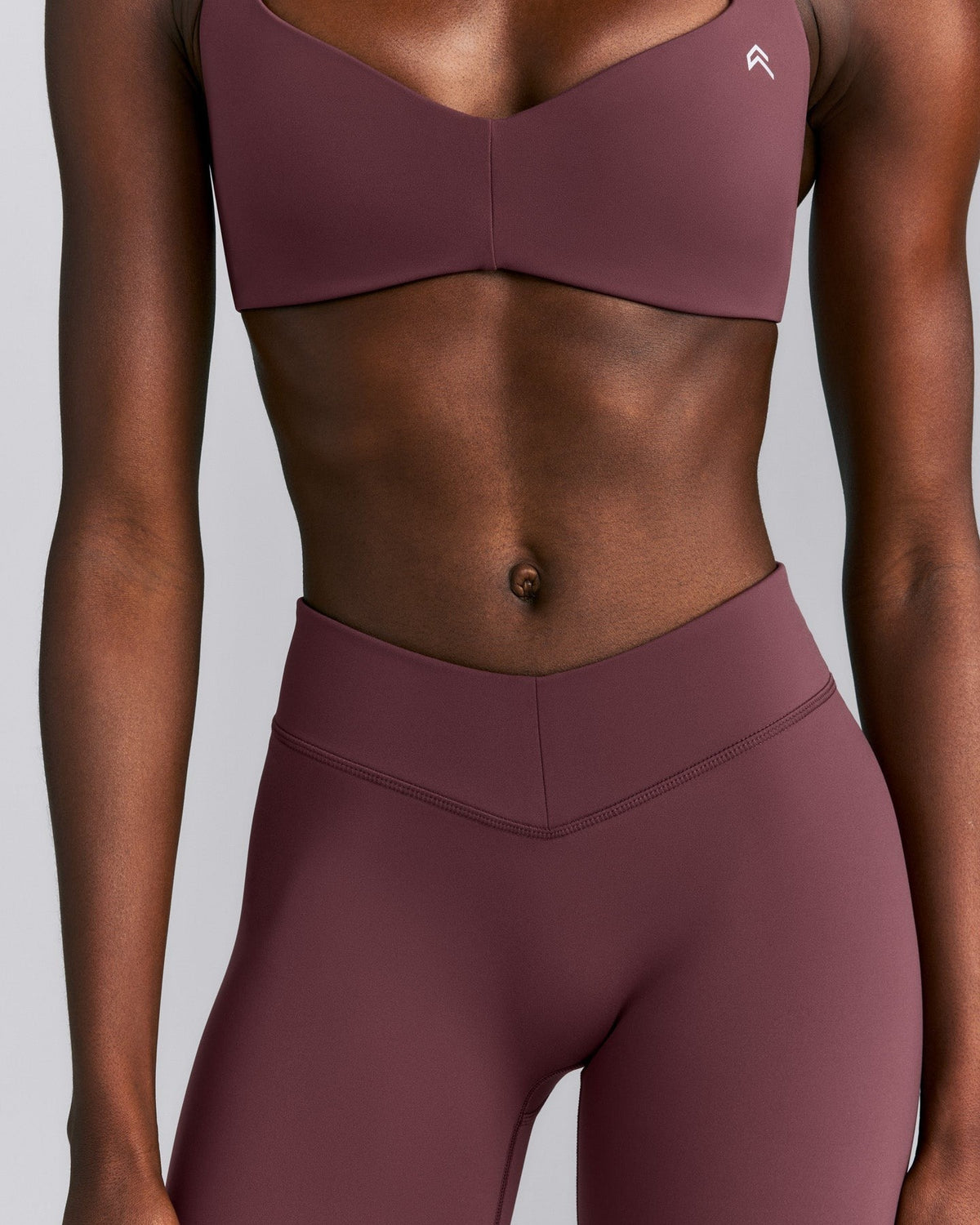 UnifiedMoveTM V Front Mid Rise Leggings | Velvet Mocha