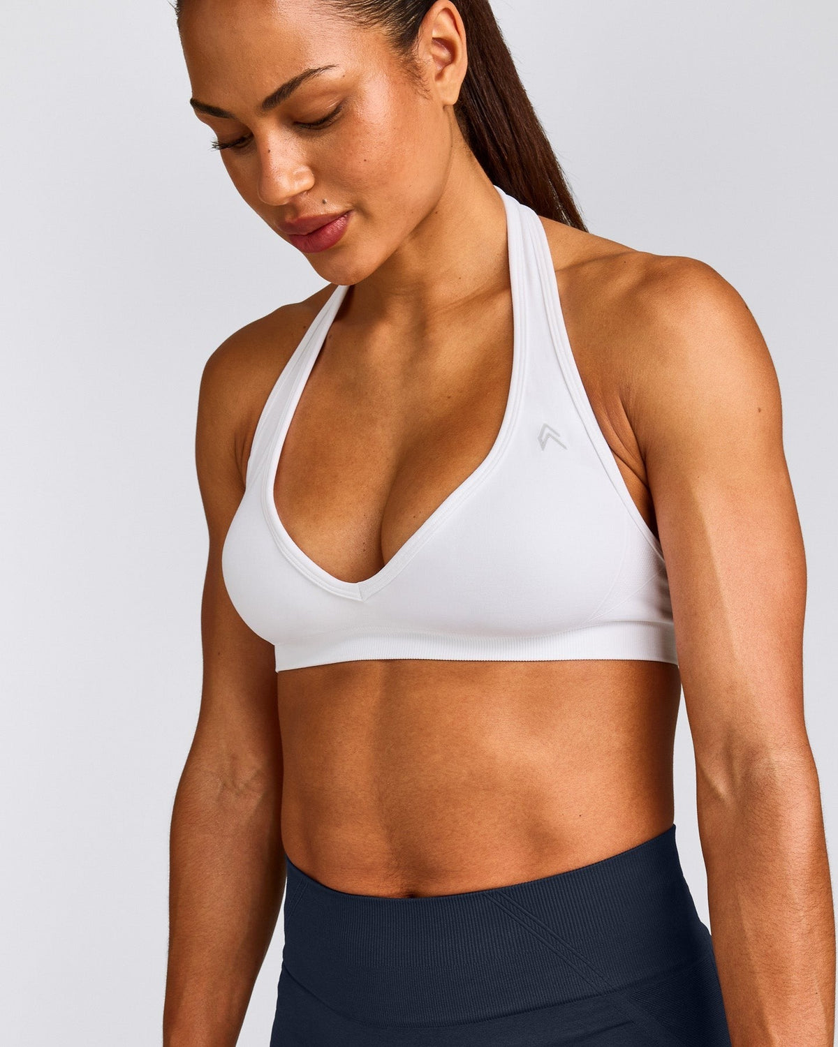 EffortlessLiftTM Seamless Halter Neck Sports Bra | White
