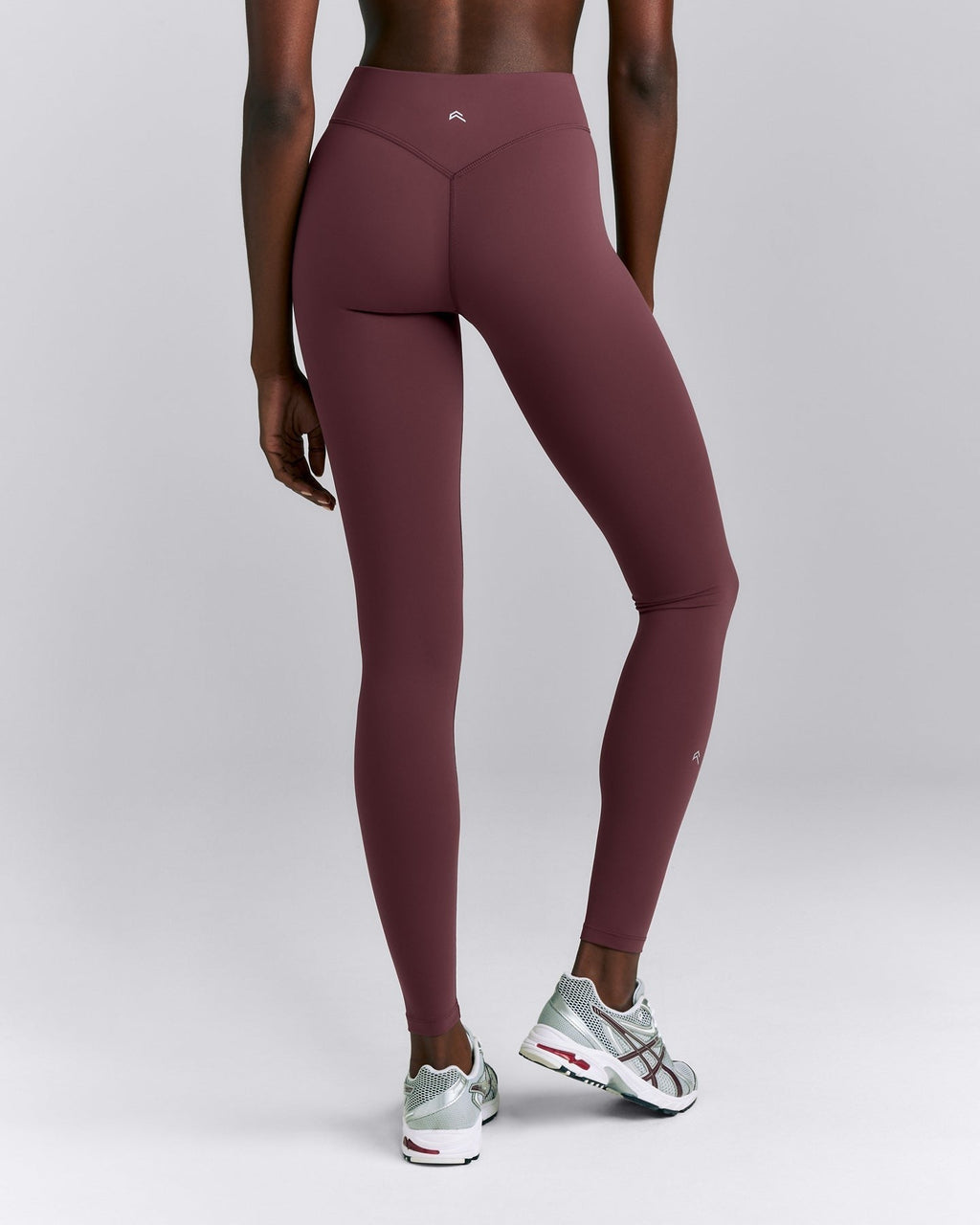 UnifiedMoveTM V Front Mid Rise Leggings | Velvet Mocha