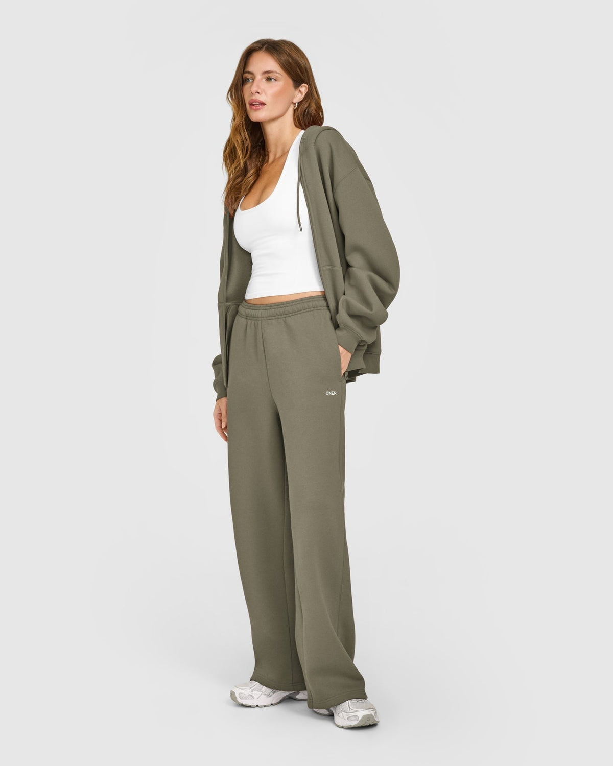 Foundations Straight Leg Sweatpants | Alpine Green