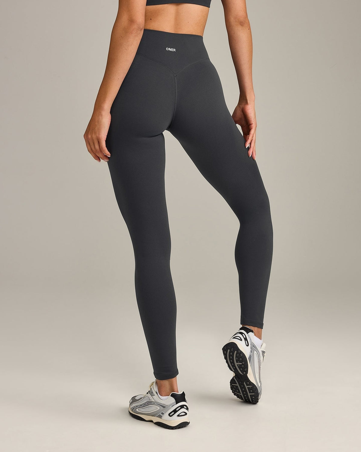 SoftMotionTM High Waisted Leggings | Coal